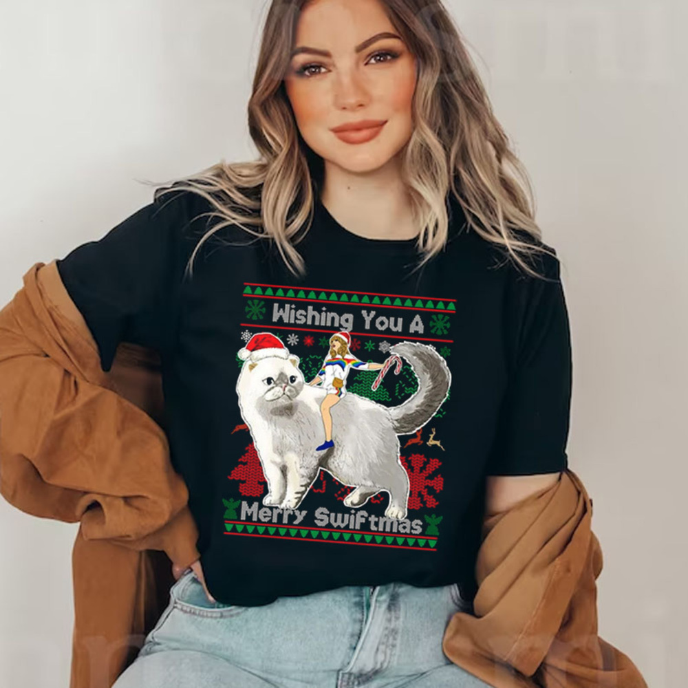 Wishing You A Merry Swiftmas Cute Christmas Graphic T-Shirt